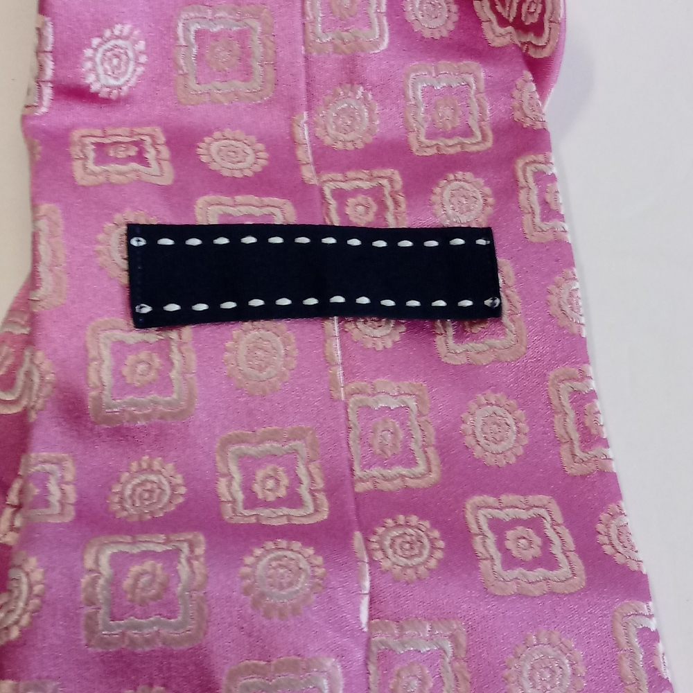 Tommy Hilfiger Unique  Two Tone Silk Necktie - Picture 3 of 8